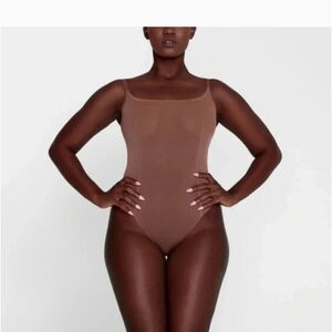 Skims Sheer Sculpt Square Neck Low Back Thong Bodysuit color Cocao size 4X NWT